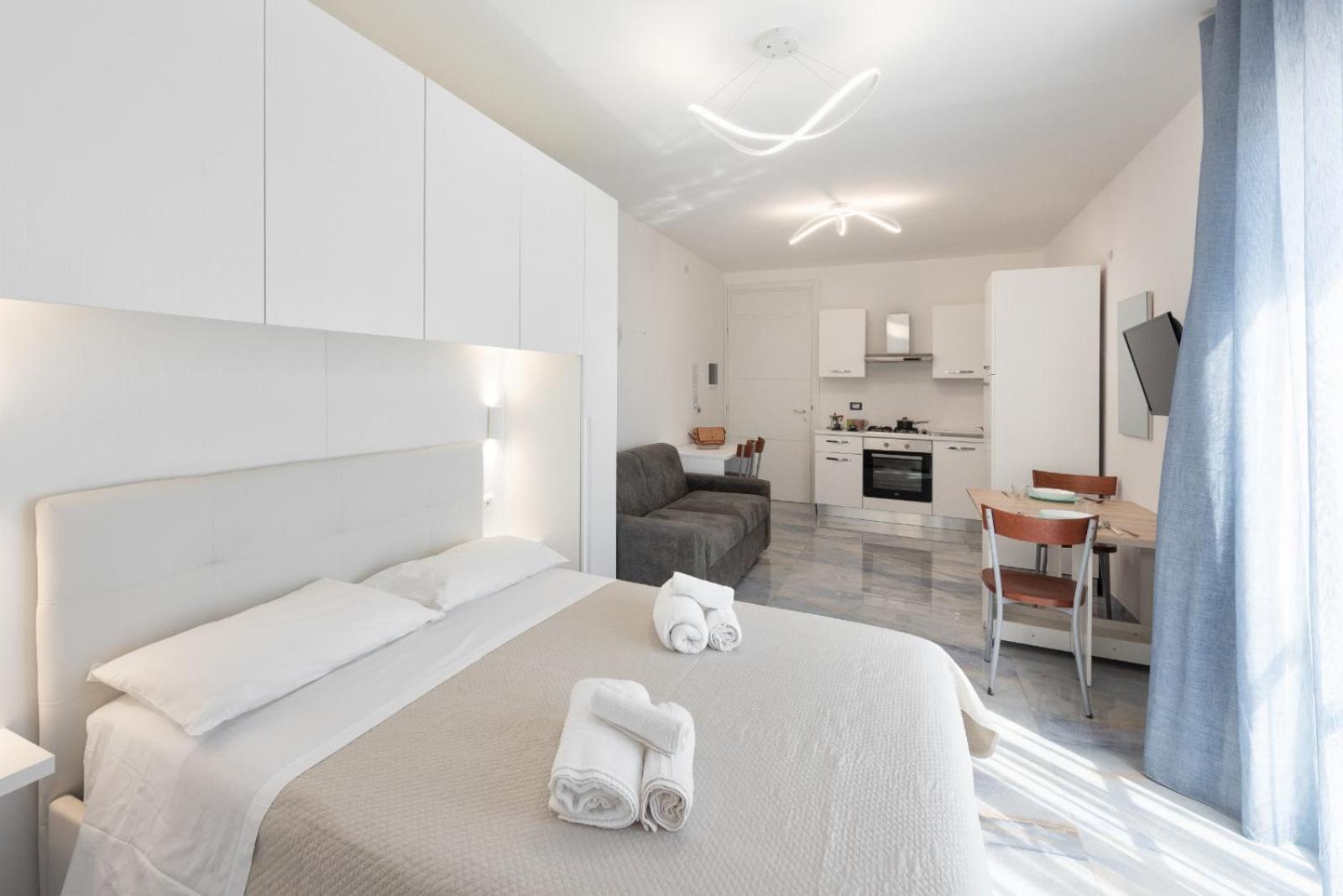Infinity Residence Con Parcheggio 切萨雷奥港 外观 照片